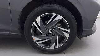 Used 2020 Hyundai New i20 Asta 1.0 Turbo IMT Petrol Manual tyres RIGHT FRONT TYRE RIM VIEW
