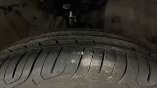 Used 2015 Honda City [2014-2017] V Diesel Diesel Manual tyres RIGHT FRONT TYRE TREAD VIEW