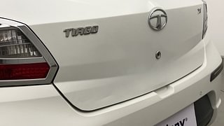 Used 2018 Tata Tiago [2016-2020] Revotron XT Petrol Manual dents MINOR DENT