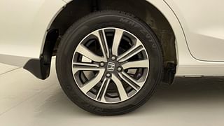 Used 2023 Honda Amaze 1.2 VX i-VTEC Petrol Manual tyres RIGHT REAR TYRE RIM VIEW