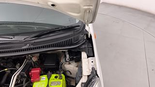 Used 2017 Maruti Suzuki Wagon R 1.0 [2010-2019] VXi Petrol + CNG (Outside Fitted) Petrol+cng Manual engine ENGINE LEFT SIDE HINGE & APRON VIEW