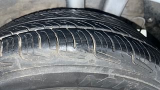 Used 2017 Hyundai Grand i10 [2017-2020] Sportz (O) 1.2 kappa VTVT Petrol Manual tyres LEFT REAR TYRE TREAD VIEW
