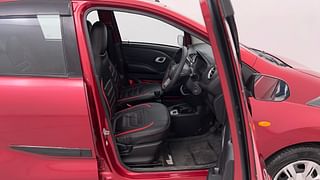 Used 2019 Datsun Redi-GO [2015-2019] T (O) Petrol Manual interior RIGHT SIDE FRONT DOOR CABIN VIEW