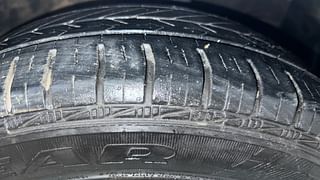 Used 2017 Hyundai Grand i10 [2017-2020] Sportz (O) 1.2 kappa VTVT Petrol Manual tyres RIGHT FRONT TYRE TREAD VIEW