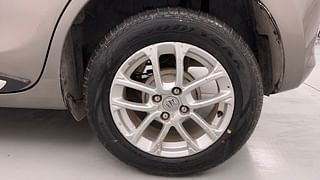 Used 2018 Maruti Suzuki Swift [2017-2021] ZXi AMT Petrol Automatic tyres LEFT REAR TYRE RIM VIEW