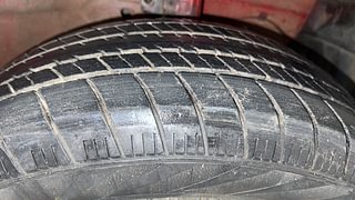 Used 2016 Maruti Suzuki Swift [2011-2017] ZXi Petrol Manual tyres RIGHT FRONT TYRE TREAD VIEW