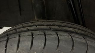 Used 2019 Renault Kwid [2015-2019] RXL Petrol Manual tyres RIGHT REAR TYRE TREAD VIEW