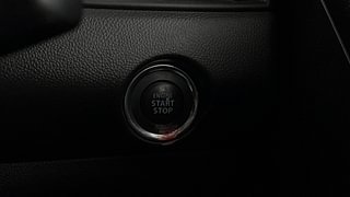 Used 2018 Maruti Suzuki Swift [2017-2021] ZXi AMT Petrol Automatic top_features Keyless start