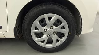 Used 2017 Hyundai Grand i10 [2017-2020] Sportz (O) 1.2 kappa VTVT Petrol Manual tyres RIGHT FRONT TYRE RIM VIEW