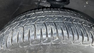 Used 2015 Maruti Suzuki Alto K10 [2014-2019] VXI AMT Petrol Automatic tyres RIGHT FRONT TYRE TREAD VIEW