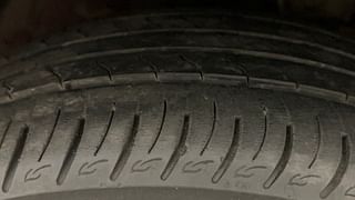 Used 2021 Mahindra XUV 300 W8 AMT (O) Diesel Diesel Automatic tyres RIGHT FRONT TYRE TREAD VIEW