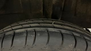 Used 2019 Renault Kwid [2015-2019] RXL Petrol Manual tyres LEFT REAR TYRE TREAD VIEW