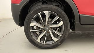 Used 2021 Mahindra XUV 300 W8 AMT (O) Diesel Diesel Automatic tyres RIGHT REAR TYRE RIM VIEW