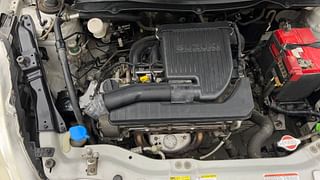 Used 2014 Maruti Suzuki Swift [2011-2017] VXi Petrol Manual engine ENGINE RIGHT SIDE VIEW