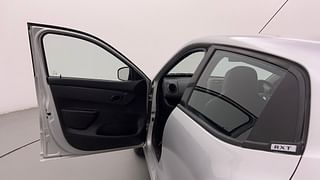 Used 2018 Renault Kwid [2017-2019] RXT 1.0 SCE Special Petrol Manual interior LEFT FRONT DOOR OPEN VIEW