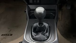 Used 2014 Honda City [2014-2017] V Petrol Manual interior GEAR  KNOB VIEW