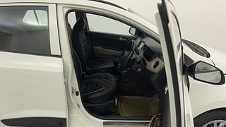 Used 2017 Hyundai Grand i10 [2017-2020] Sportz (O) 1.2 kappa VTVT Petrol Manual interior RIGHT SIDE FRONT DOOR CABIN VIEW