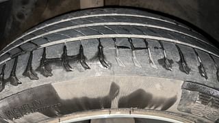 Used 2016 Hyundai Creta [2015-2018] 1.6 SX Plus Auto Diesel Automatic tyres RIGHT REAR TYRE TREAD VIEW