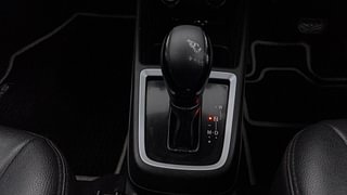 Used 2018 Maruti Suzuki Swift [2017-2021] ZXi AMT Petrol Automatic interior GEAR  KNOB VIEW