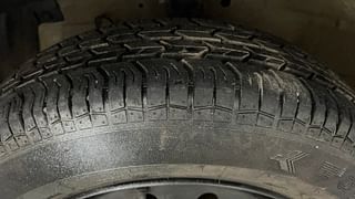 Used 2014 Maruti Suzuki Swift [2011-2017] VXi Petrol Manual tyres LEFT FRONT TYRE TREAD VIEW