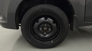 Used 2015 Maruti Suzuki Alto K10 [2014-2019] VXI AMT Petrol Automatic tyres LEFT FRONT TYRE RIM VIEW