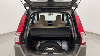 Used 2020 Maruti Suzuki Wagon R 1.0 [2019-2022] LXI (O) CNG Petrol+cng Manual interior DICKY INSIDE VIEW
