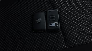 Used 2021 Renault Triber RXZ AMT Petrol Automatic extra CAR KEY VIEW