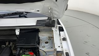 Used 2019 Renault Kwid [2015-2019] 1.0 RXT AMT Opt Petrol Automatic engine ENGINE LEFT SIDE HINGE & APRON VIEW
