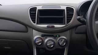Used 2016 Hyundai i10 [2010-2016] Magna Petrol Petrol Manual interior MUSIC SYSTEM & AC CONTROL VIEW
