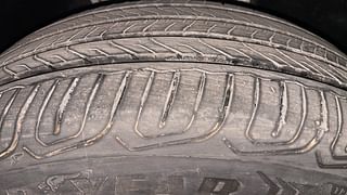 Used 2021 Skoda Kushaq Style 1.0L TSI AT Petrol Automatic tyres RIGHT FRONT TYRE TREAD VIEW