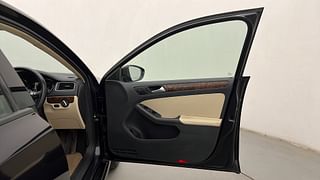 Used 2016 Volkswagen Jetta [2013-2017] Comfortline TSI Petrol Manual interior RIGHT FRONT DOOR OPEN VIEW