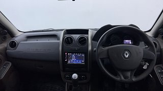 Used 2017 Renault Duster [2015-2019] 85 PS RxE 4X2 MT Diesel Manual interior DASHBOARD VIEW