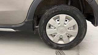 Used 2020 Maruti Suzuki Wagon R 1.0 [2019-2022] LXI (O) CNG Petrol+cng Manual tyres LEFT REAR TYRE RIM VIEW