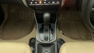 Used 2018 Honda City [2017-2020] V CVT Petrol Automatic interior GEAR  KNOB VIEW