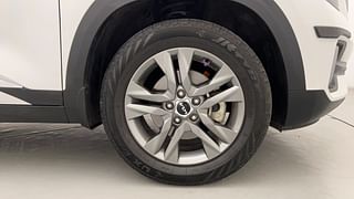 Used 2023 Kia Seltos HTX G Petrol Manual tyres RIGHT FRONT TYRE RIM VIEW