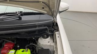 Used 2014 Toyota Etios [2010-2017] G Petrol Manual engine ENGINE LEFT SIDE HINGE & APRON VIEW