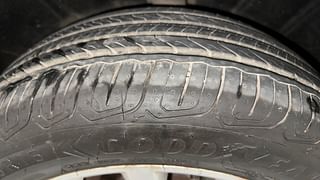 Used 2016 Volkswagen Jetta [2013-2017] Comfortline TSI Petrol Manual tyres LEFT REAR TYRE TREAD VIEW