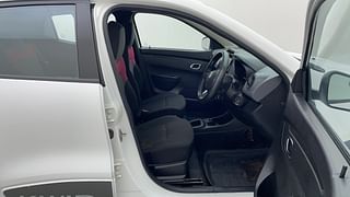 Used 2019 Renault Kwid [2015-2019] 1.0 RXT AMT Opt Petrol Automatic interior RIGHT SIDE FRONT DOOR CABIN VIEW