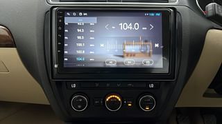 Used 2016 Volkswagen Jetta [2013-2017] Comfortline TSI Petrol Manual interior MUSIC SYSTEM & AC CONTROL VIEW