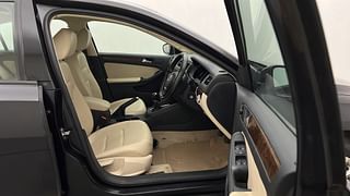 Used 2016 Volkswagen Jetta [2013-2017] Comfortline TSI Petrol Manual interior RIGHT SIDE FRONT DOOR CABIN VIEW
