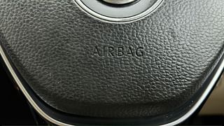 Used 2016 Volkswagen Jetta [2013-2017] Comfortline TSI Petrol Manual top_features Airbags