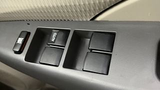 Used 2014 Toyota Etios [2010-2017] G Petrol Manual top_features Power windows