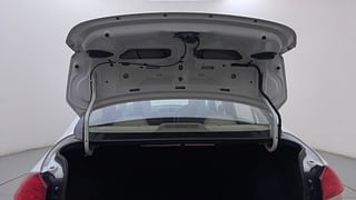 Used 2015 Maruti Suzuki Ciaz [2014-2017] ZXi Petrol Manual interior DICKY DOOR OPEN VIEW