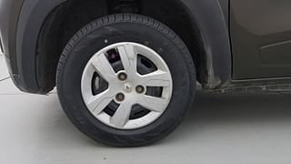 Used 2017 Renault Kwid [2015-2019] 1.0 RXT AMT Petrol Automatic tyres LEFT FRONT TYRE RIM VIEW