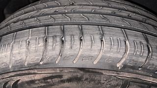 Used 2022 Kia Carens Prestige 1.4 Petrol 7 STR Petrol Manual tyres RIGHT REAR TYRE TREAD VIEW
