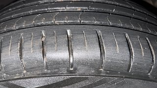 Used 2020 Maruti Suzuki Baleno [2019-2022] Alpha AT Petrol Petrol Automatic tyres RIGHT FRONT TYRE TREAD VIEW