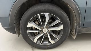Used 2019 Mahindra XUV 300 W8 AMT (O) Diesel Diesel Automatic tyres LEFT FRONT TYRE RIM VIEW