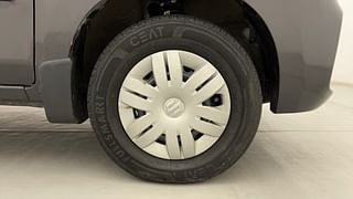 Used 2021 Maruti Suzuki Alto 800 [2019-2022] LXI Petrol Manual tyres RIGHT FRONT TYRE RIM VIEW