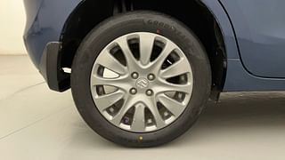 Used 2017 Maruti Suzuki Baleno [2015-2019] Zeta Petrol Petrol Manual tyres RIGHT REAR TYRE RIM VIEW