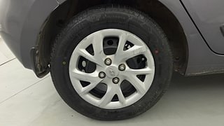 Used 2017 Hyundai Grand i10 [2017-2020] Sportz 1.2 Kappa VTVT Petrol Manual tyres RIGHT REAR TYRE RIM VIEW